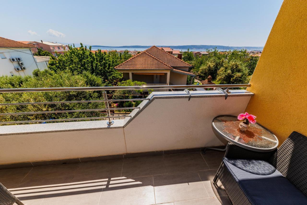 Apartman Marija Kastela Exterior photo