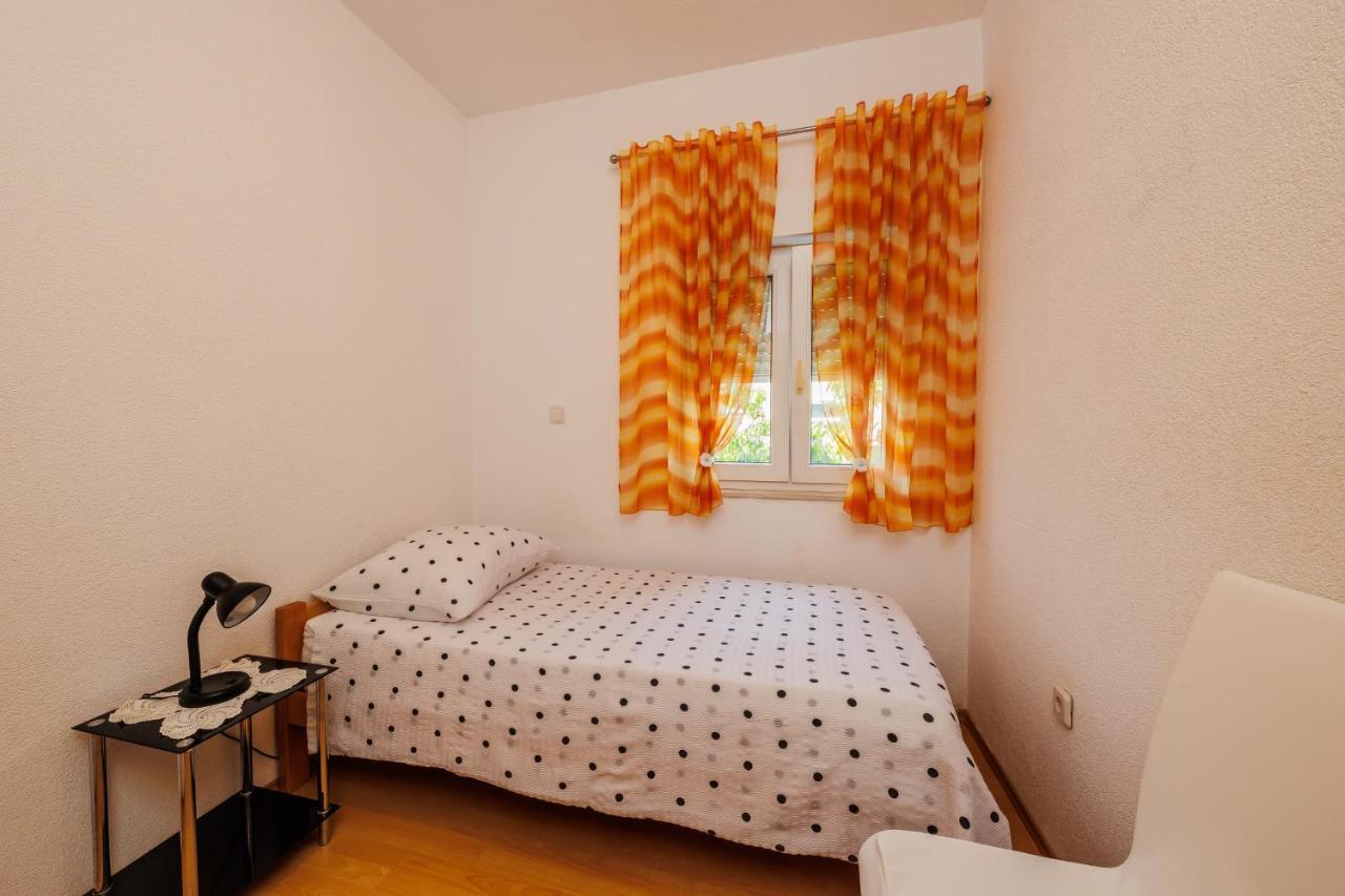 Apartman Marija Kastela Exterior photo